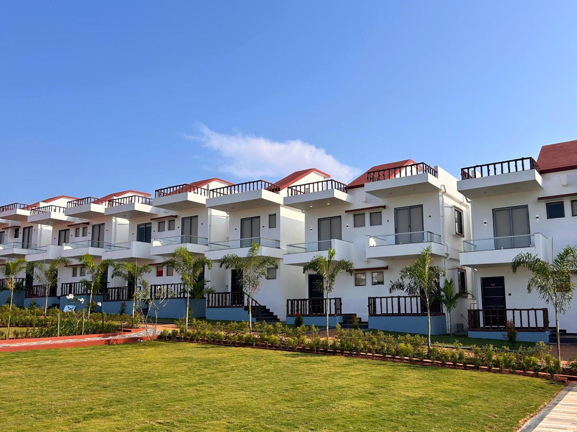 Baywatch Resort Bhogave Beach Vengurla Exterior photo