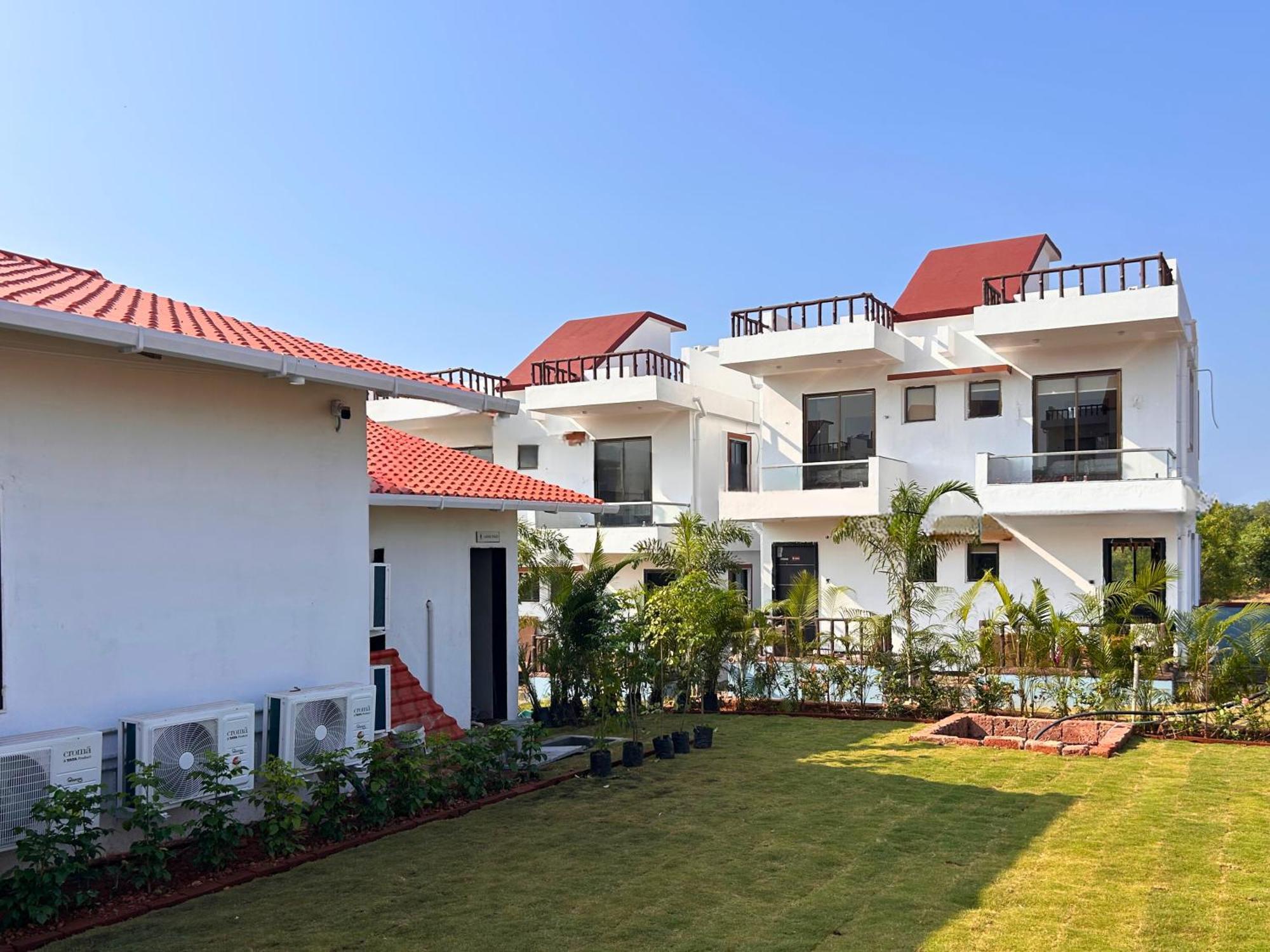 Baywatch Resort Bhogave Beach Vengurla Exterior photo