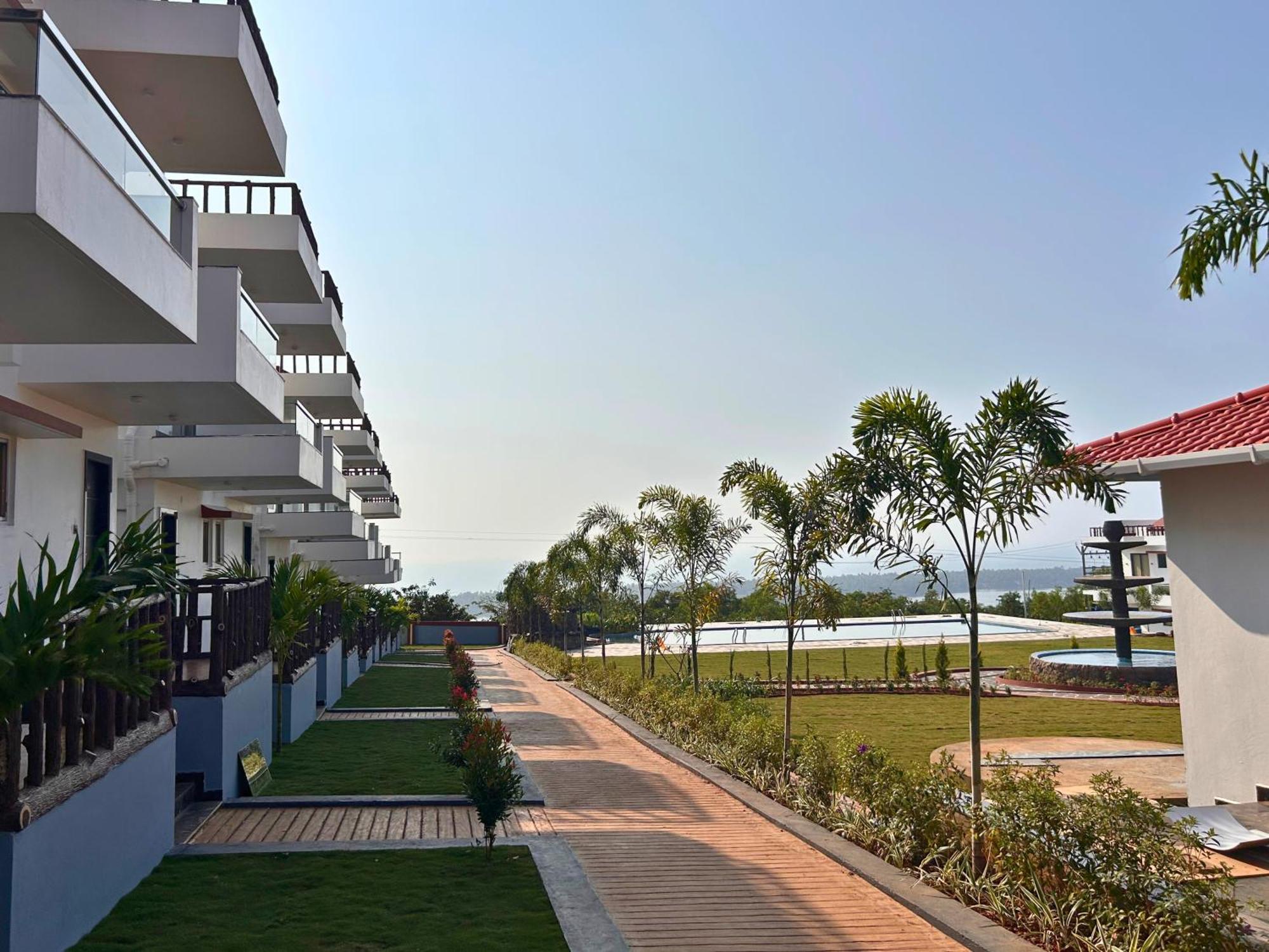 Baywatch Resort Bhogave Beach Vengurla Exterior photo